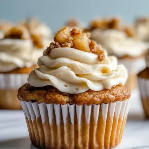 Apple Crisp Cupcakes